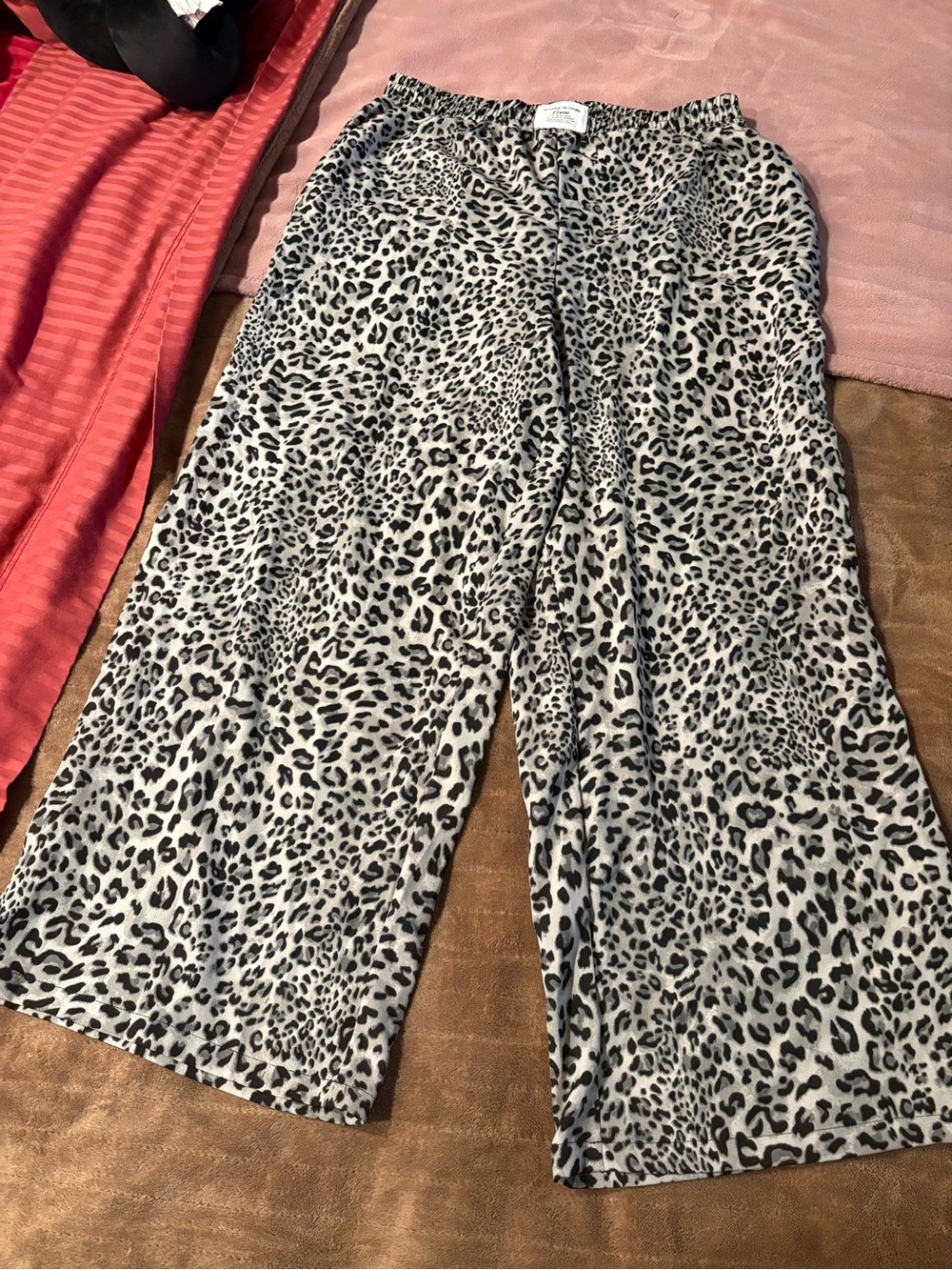 SHEIN Black and Gray Leopard Print Wide-Leg Lounge Pants